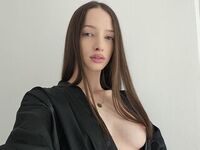 naked webcam girl masturbating MillaMoore